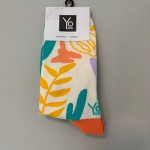 Yo Sox Women’s Sz 6-10 Floral Flower Crew Socks Cotton Poly Spandex Blend Yoga